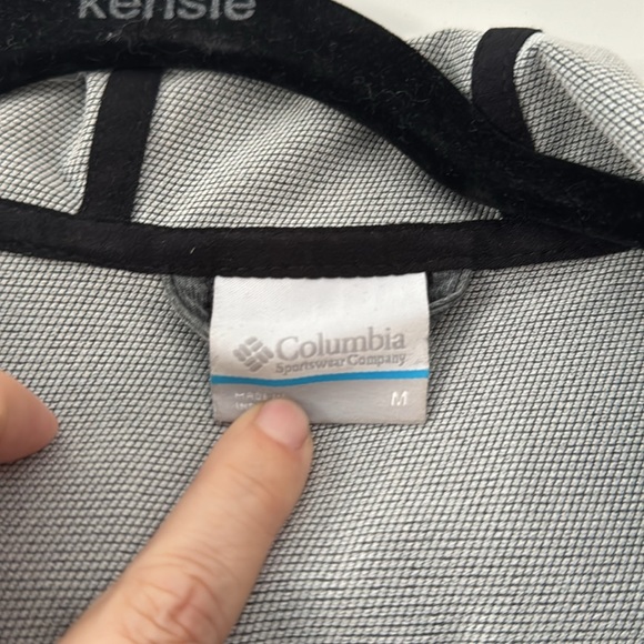 Grey columbia Rain coat - Picture 3 of 4